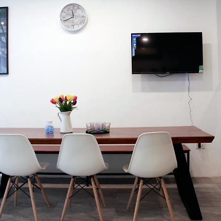 Sky Garden Serviced Apartment Hanoi Buitenkant foto