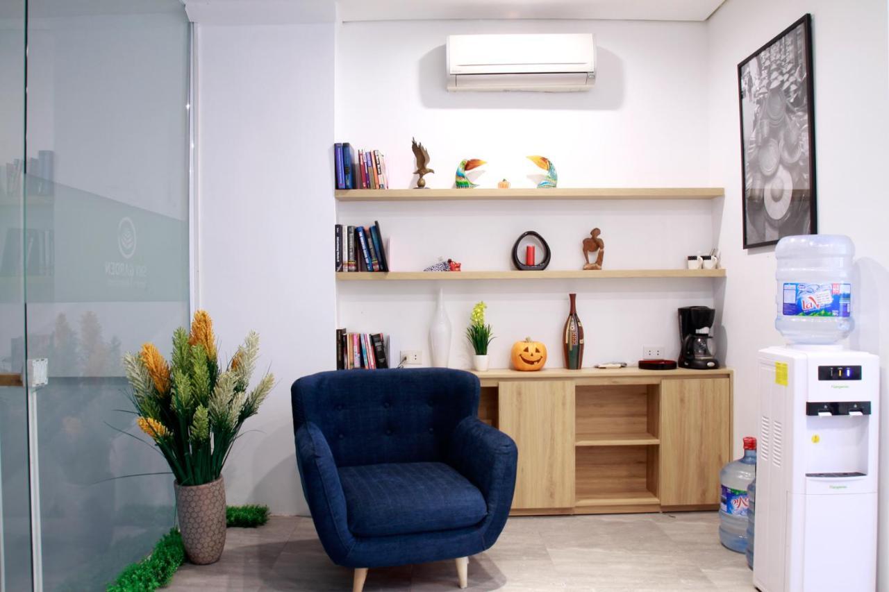 Sky Garden Serviced Apartment Hanoi Buitenkant foto