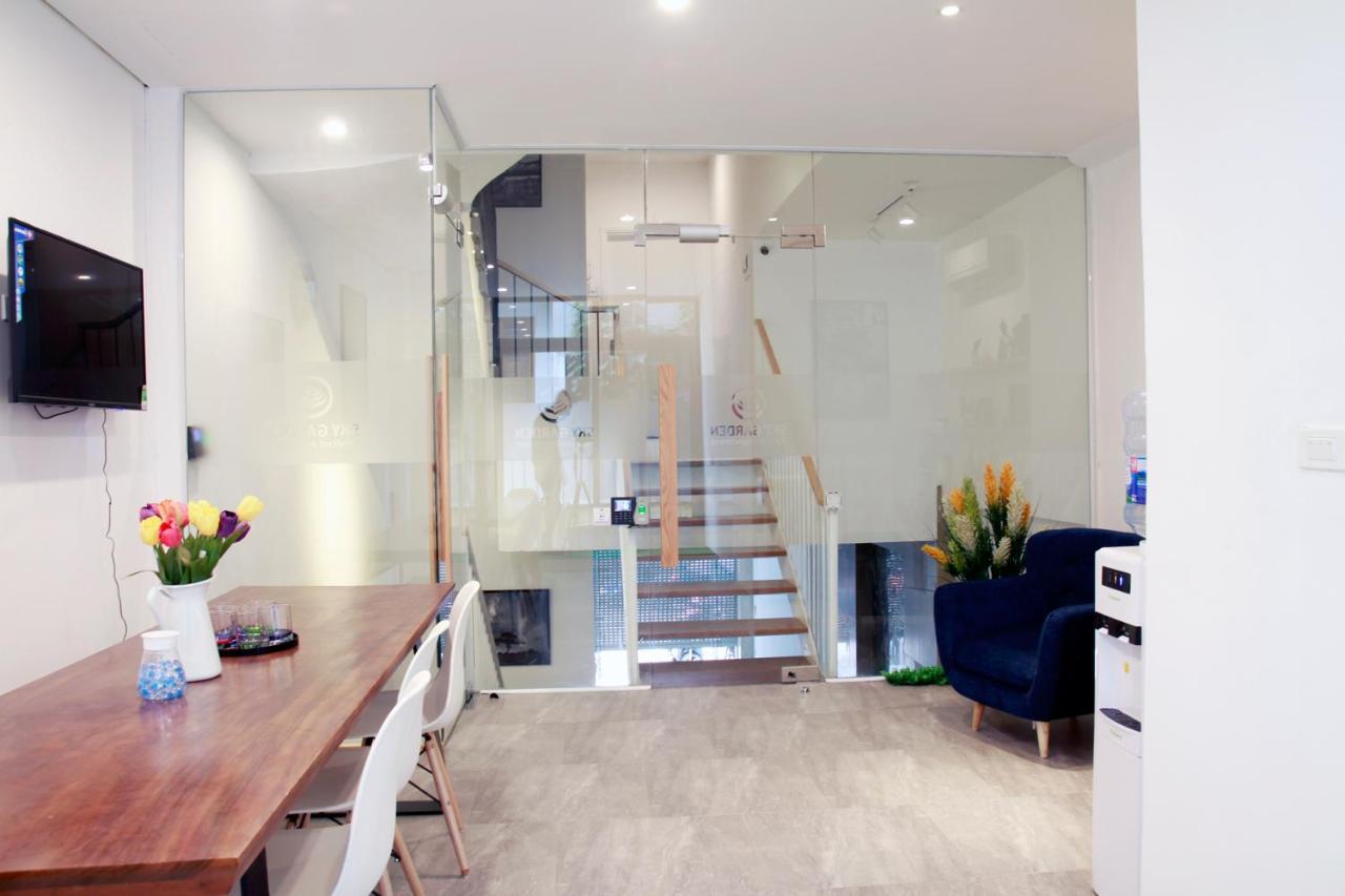 Sky Garden Serviced Apartment Hanoi Buitenkant foto
